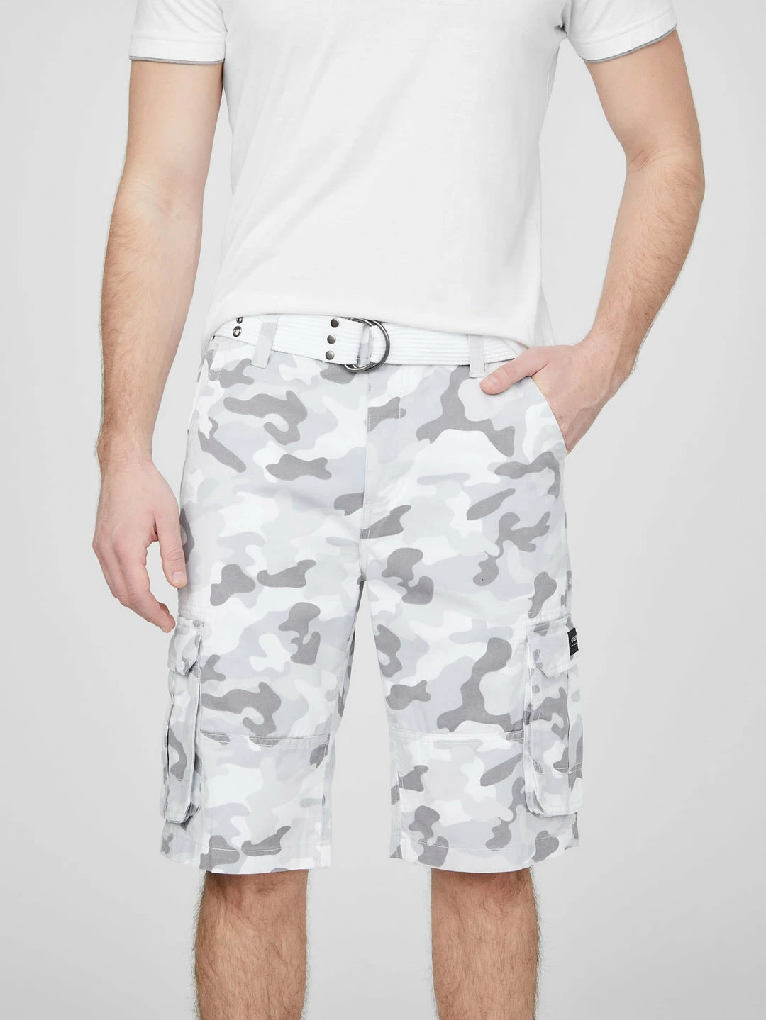 Outlet ✔️ Guess Factory Karl White Camo Cargo Shorts for men 👍