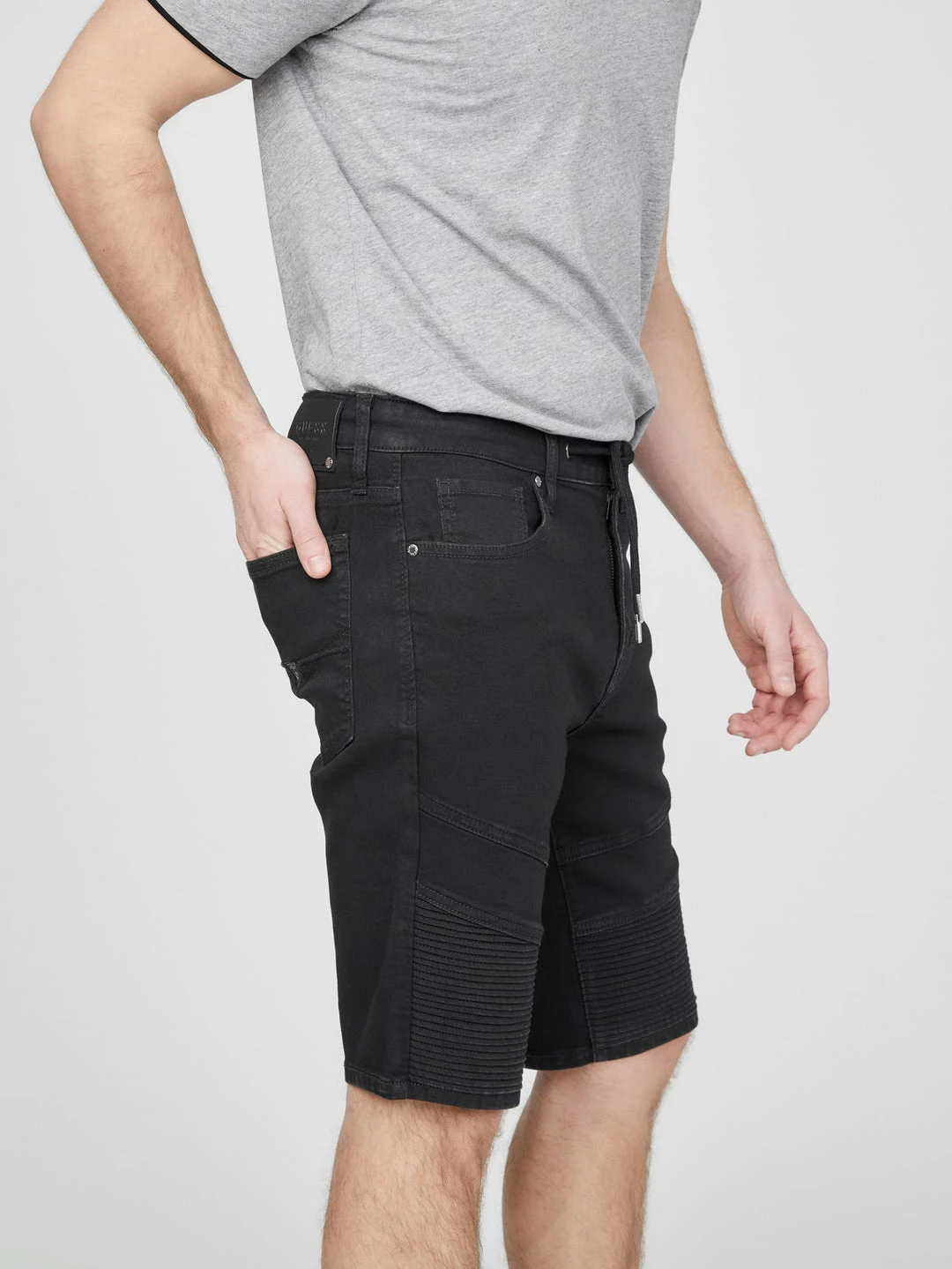 Best Sale ๐งจ Guess Factory Bradley Moto Denim Shorts for men โ - Image 3