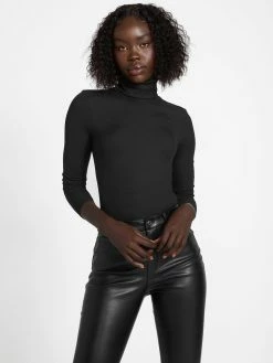 Flash Sale ๐ Guess Factory Eco Farren Top for ๐ฉ women ๐