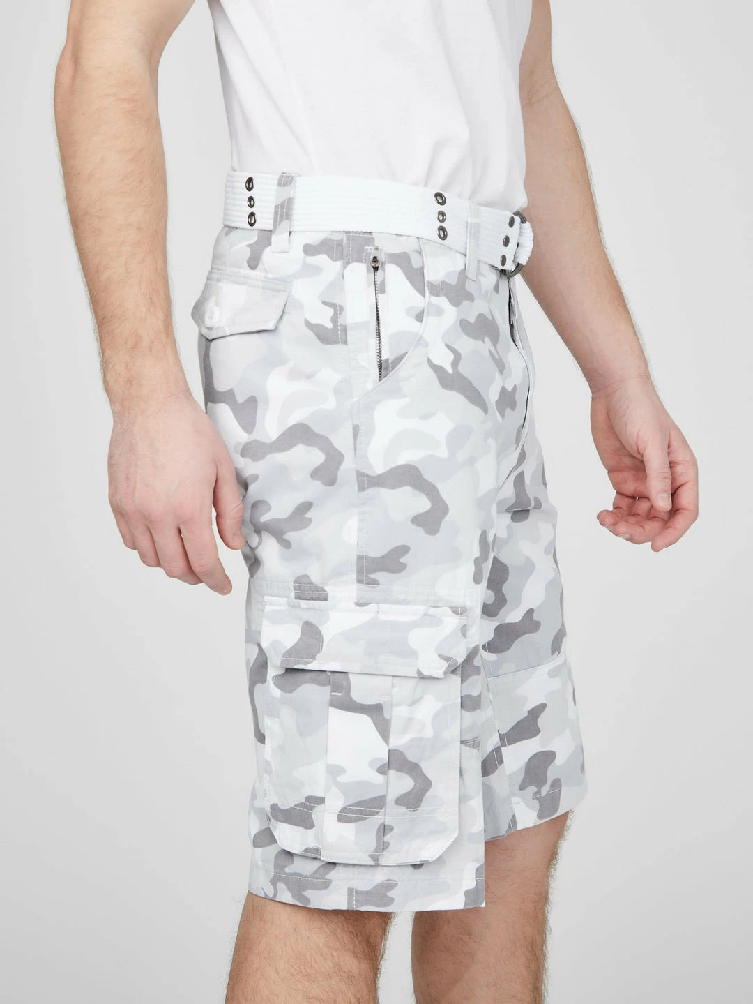 Outlet ✔️ Guess Factory Karl White Camo Cargo Shorts for men 👍 - Image 3